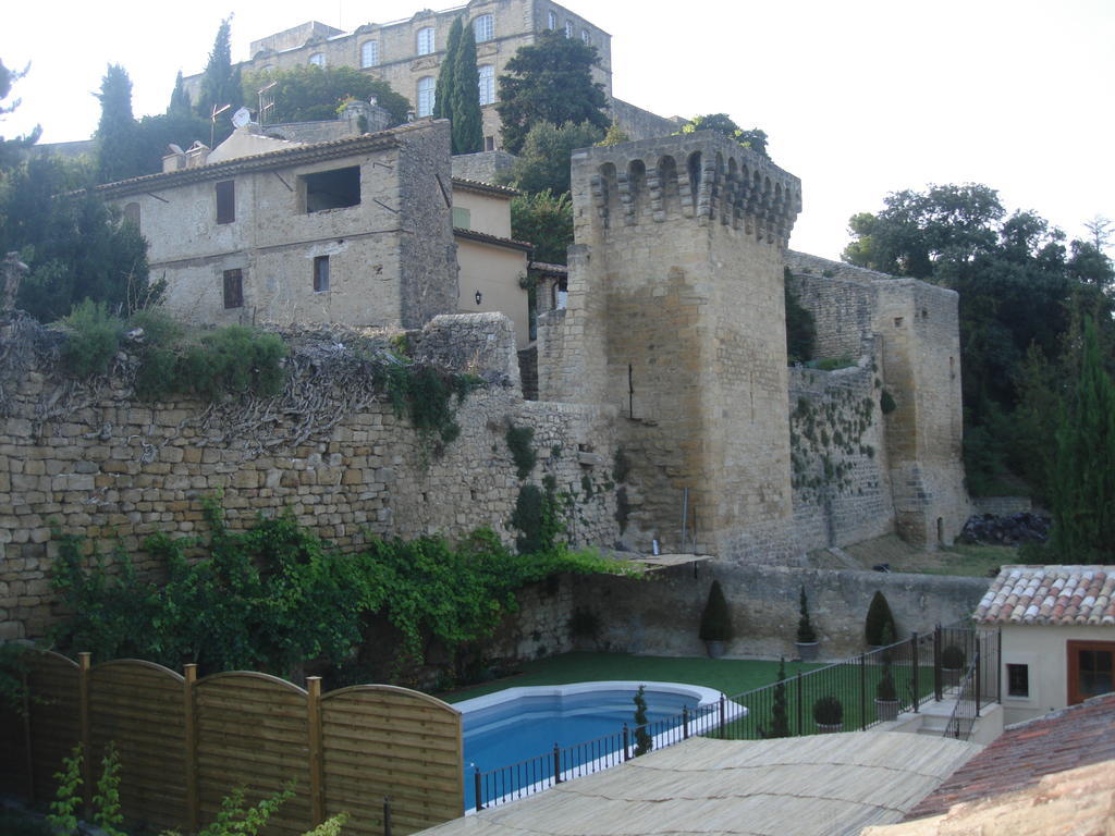 La Treille Et L'Impasse Hotel Ansouis Luaran gambar